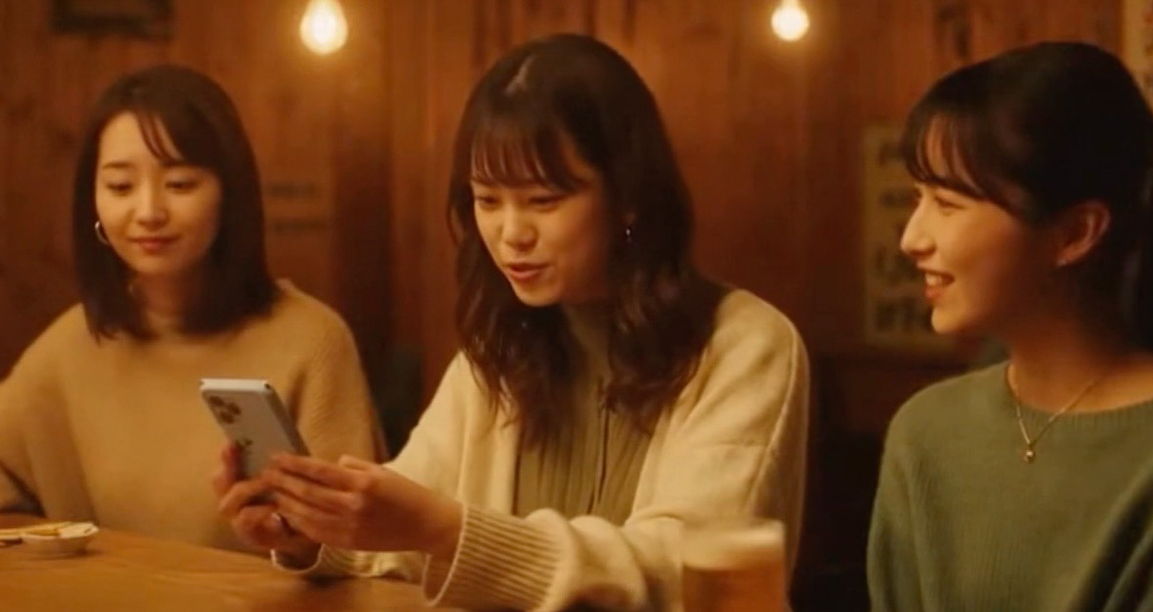 スマートフォンで注文するお客様